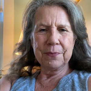 Meet your Posher, Deborah